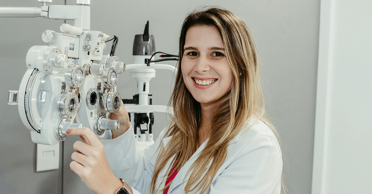 Eye doctor reviewing retinal imaging during a cataract evaluation in Billings